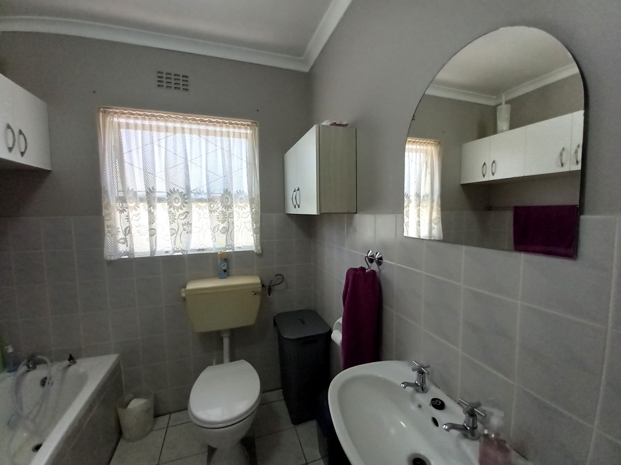 To Let 3 Bedroom Property for Rent in Bonnie Brae Western Cape